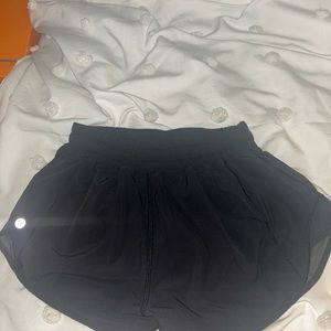 Black Lululemon Hotty Hot short